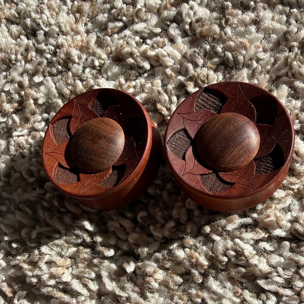 Wooden Floral Carved plugs omerica organic